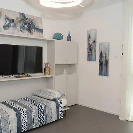 Exclusive 2 Apartment *